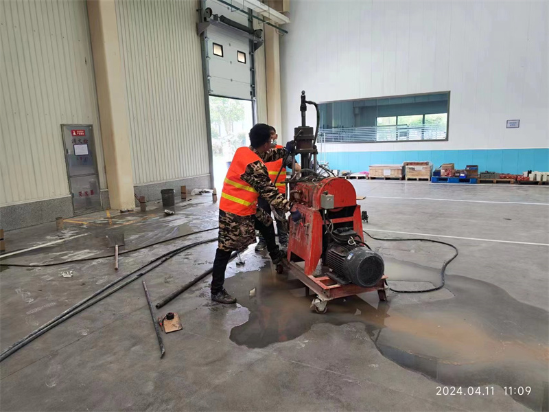 南澳厂房地面下沉塌陷注浆加固施工